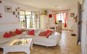Chambre Chez Nous A La Campagne